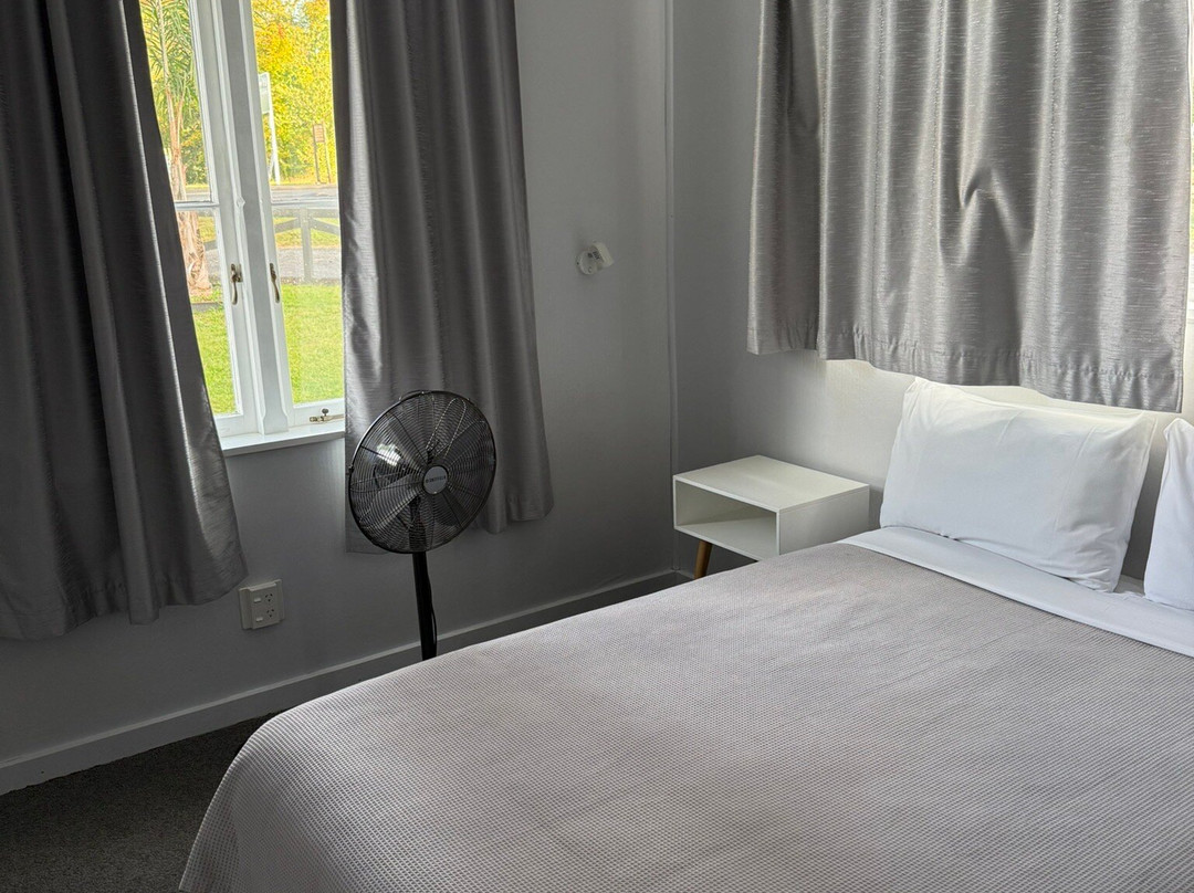 凯利河滨汽车旅馆主图