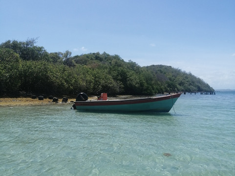 Royal Eagle-Le Robert必去景点