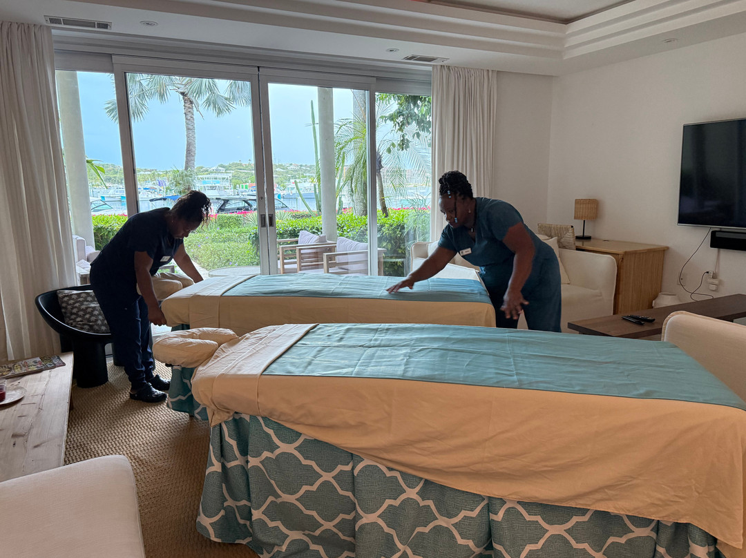 Turquoise Paradise Spa and Salon-格雷斯湾必去景点