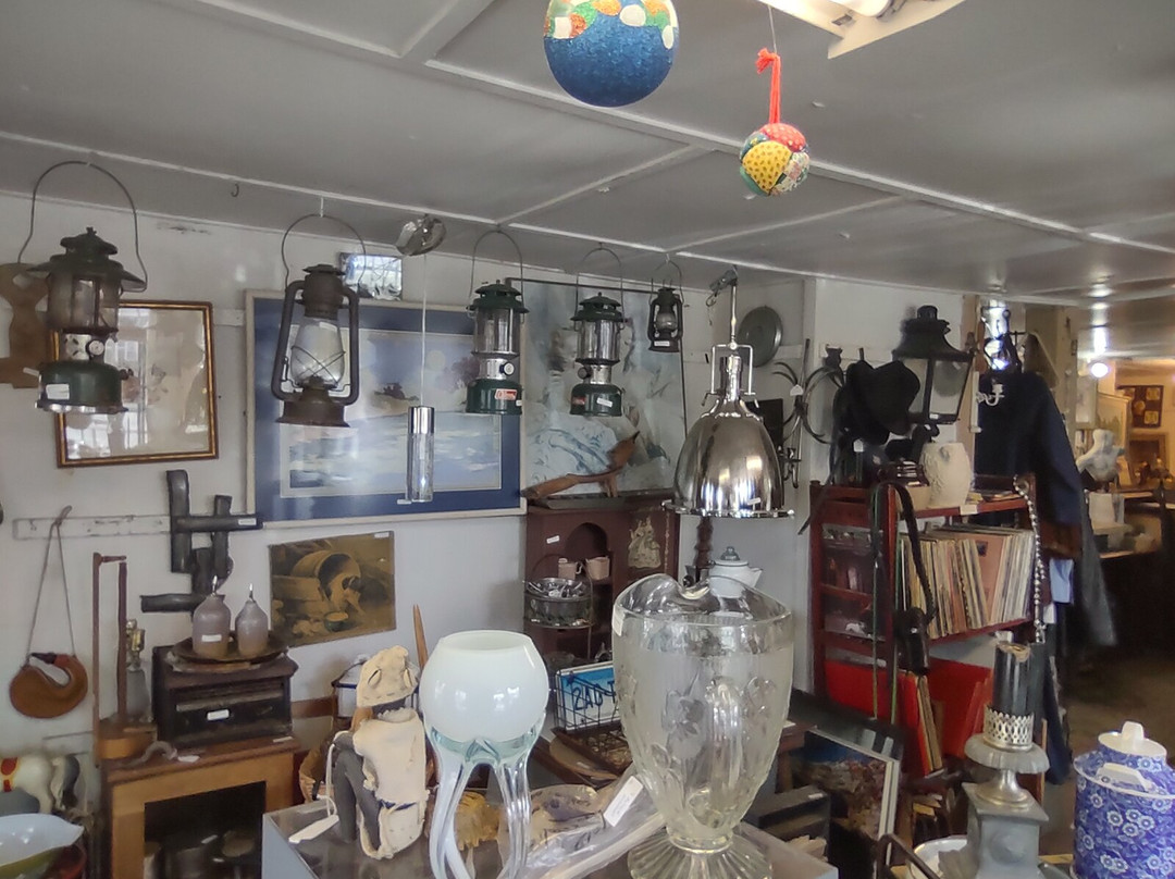 The Blue House: Nice Old Things and The Junk Shop-Canton必去景点