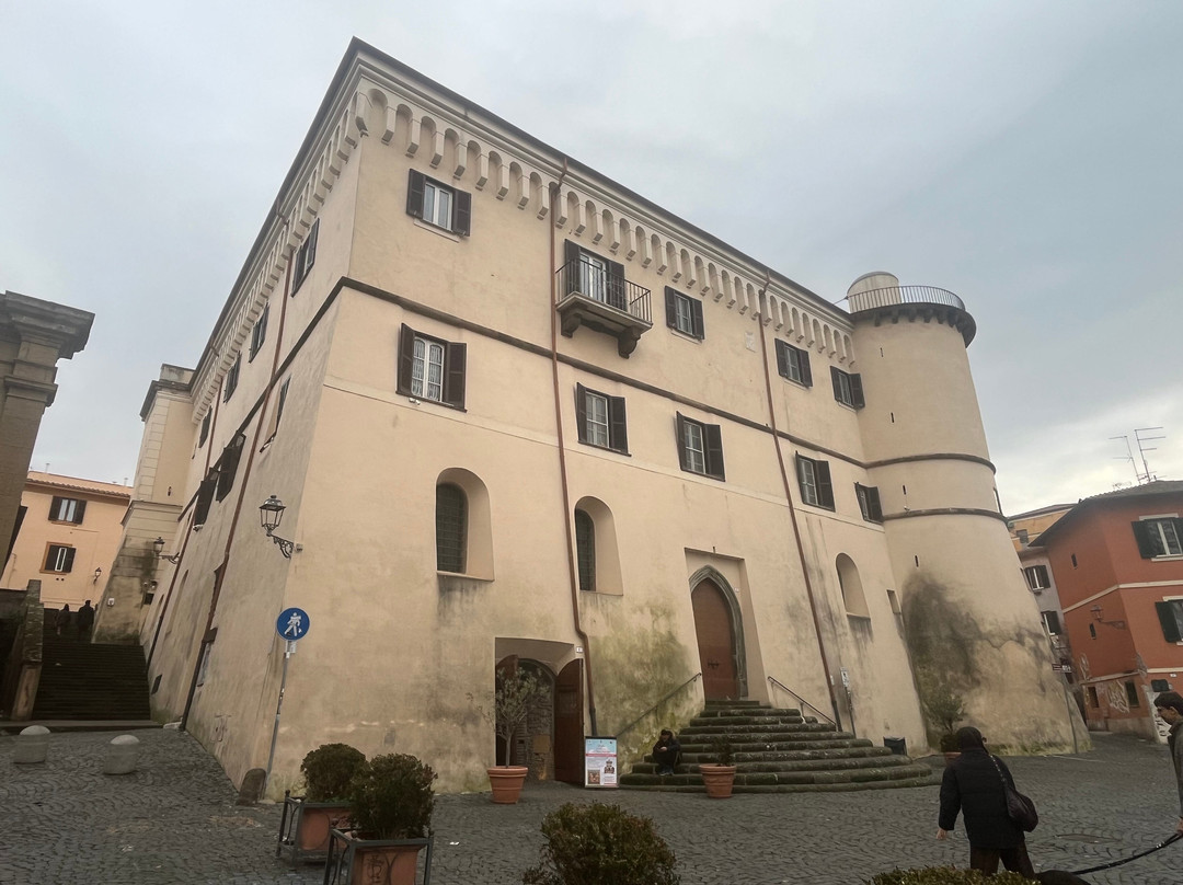 Palazzo Vescovile-弗拉斯卡蒂必去景点