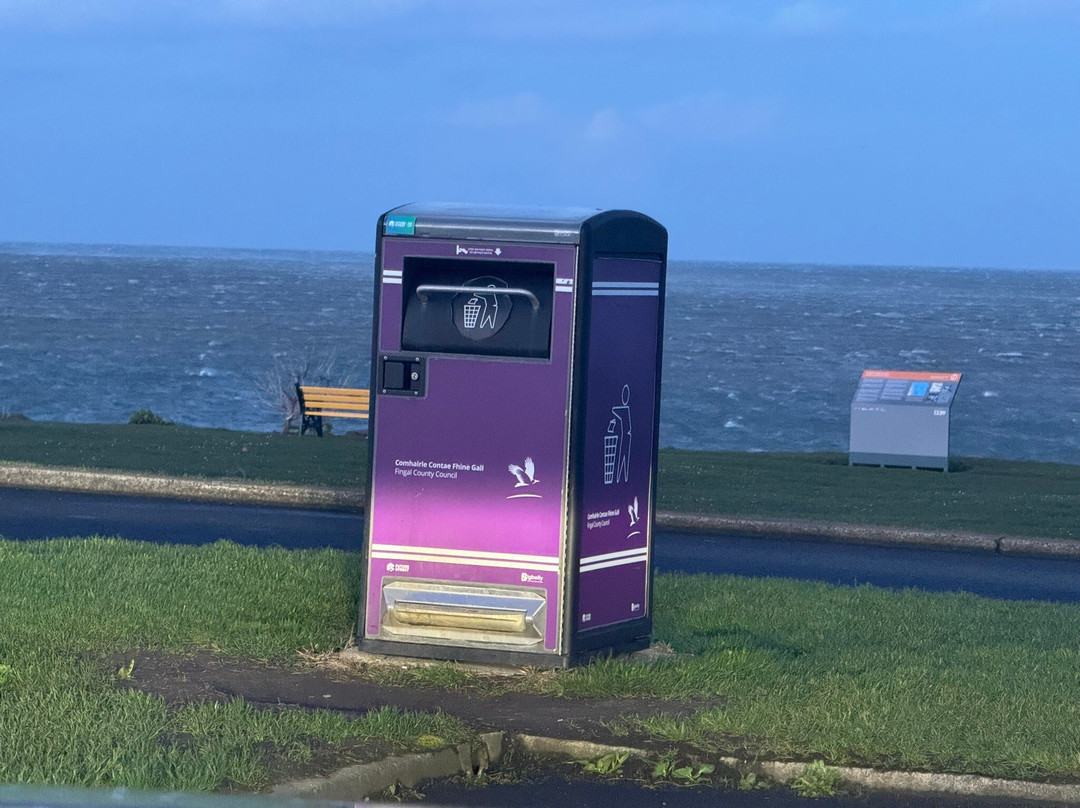 Skerries Tourist Walks-斯克列必去景点
