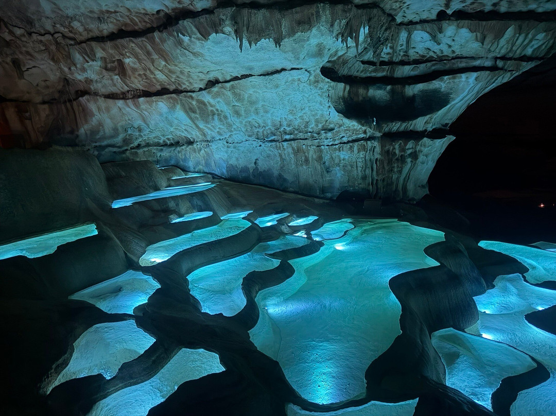 Grotte Saint-Marcel-Bidon必去景点