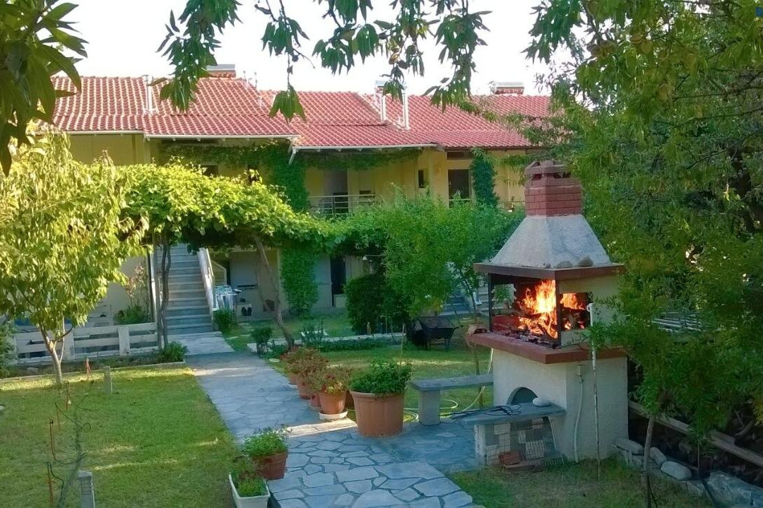 Asterias Maisonette & Apartments