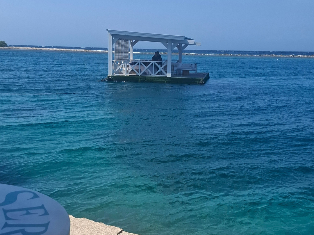 滨海小屋宁静酒店主图
