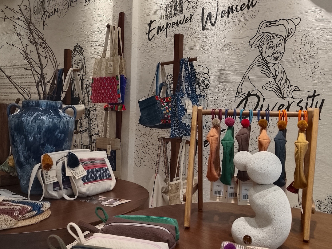 Her Works Vientiane Flagship Store-万象必去景点