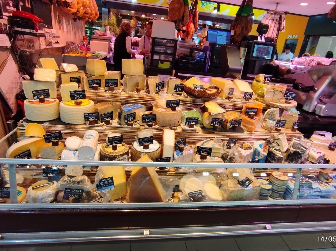 Mercat 11 de Setembre-巴巴拉山谷必去景点