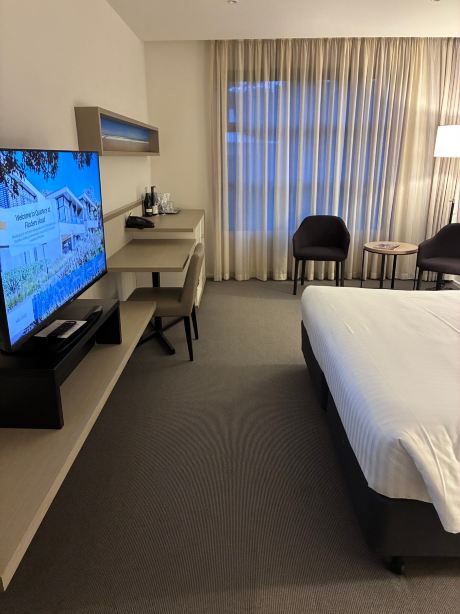 弗林德斯酒店-旅行者