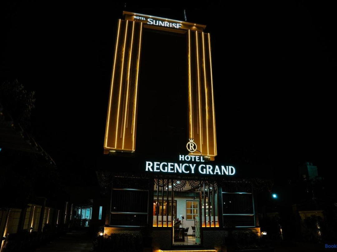 Hotel Regency Grand