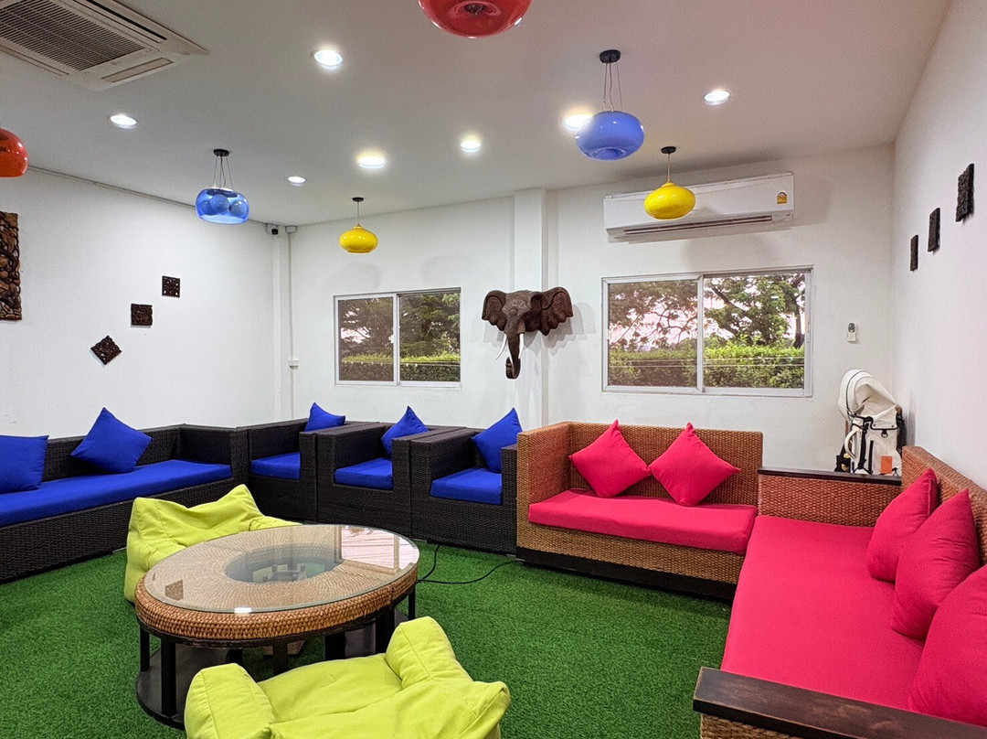 NJ Inthai Hotel