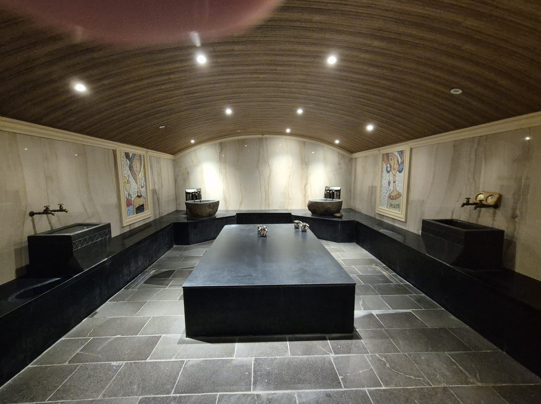 Oaks Hotel