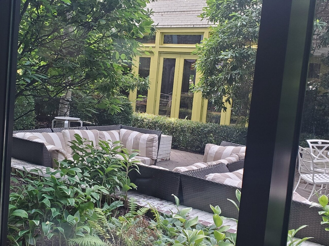 普罗西米特酒店主图