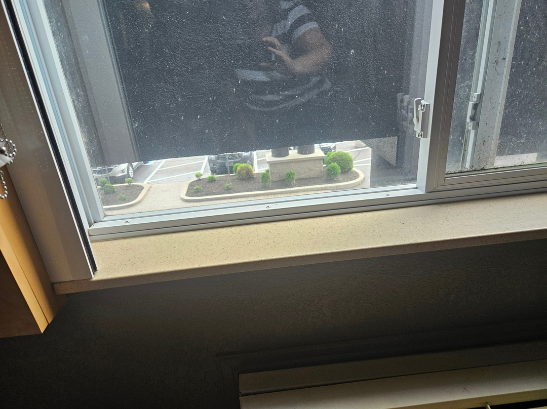 加纳诺克千岛群岛智选假日套房酒店主图