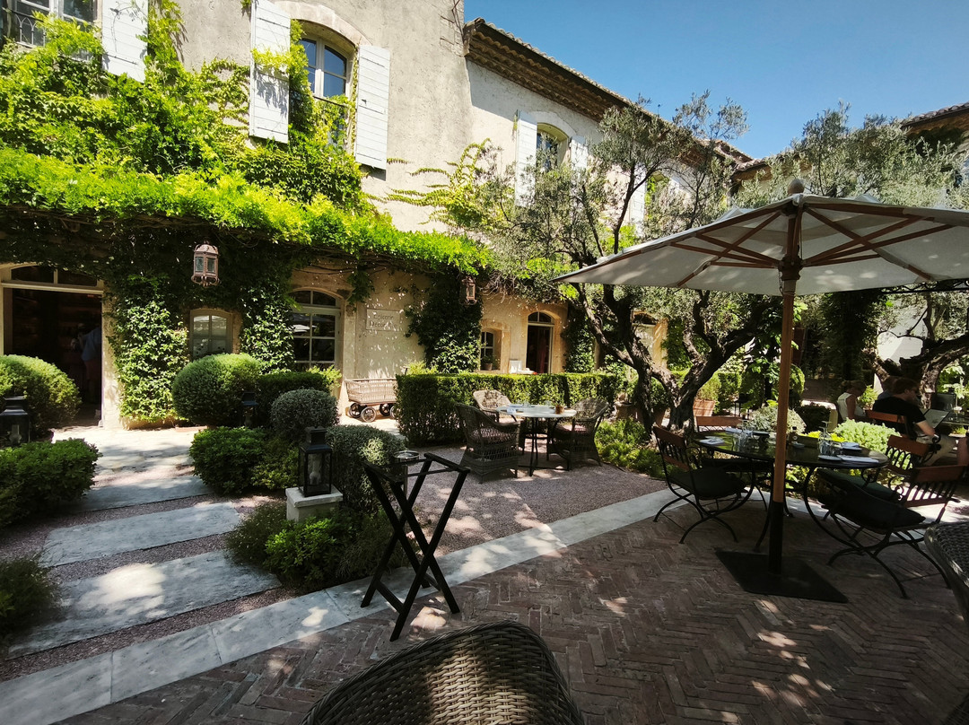 Chateau d'Estoublon-Fontvieille必去景点