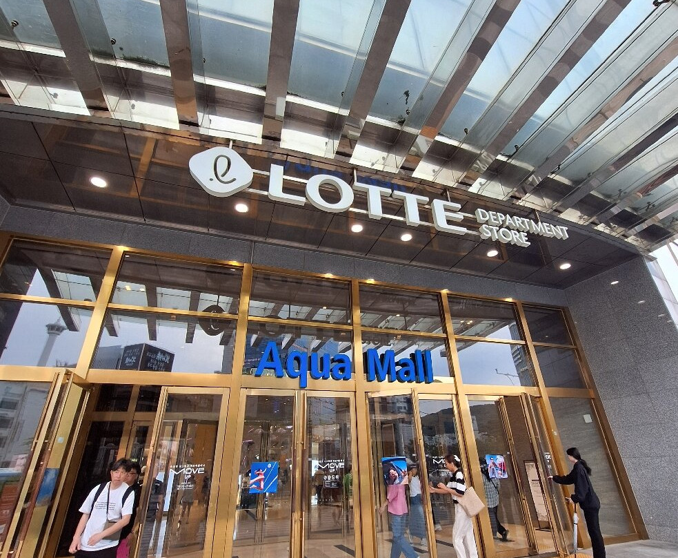 Lotte Department Store Busan Main-釜山必去景点