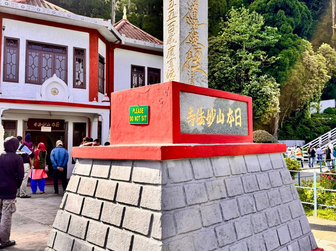 Japanese Peace Pagoda-大吉岭必去景点