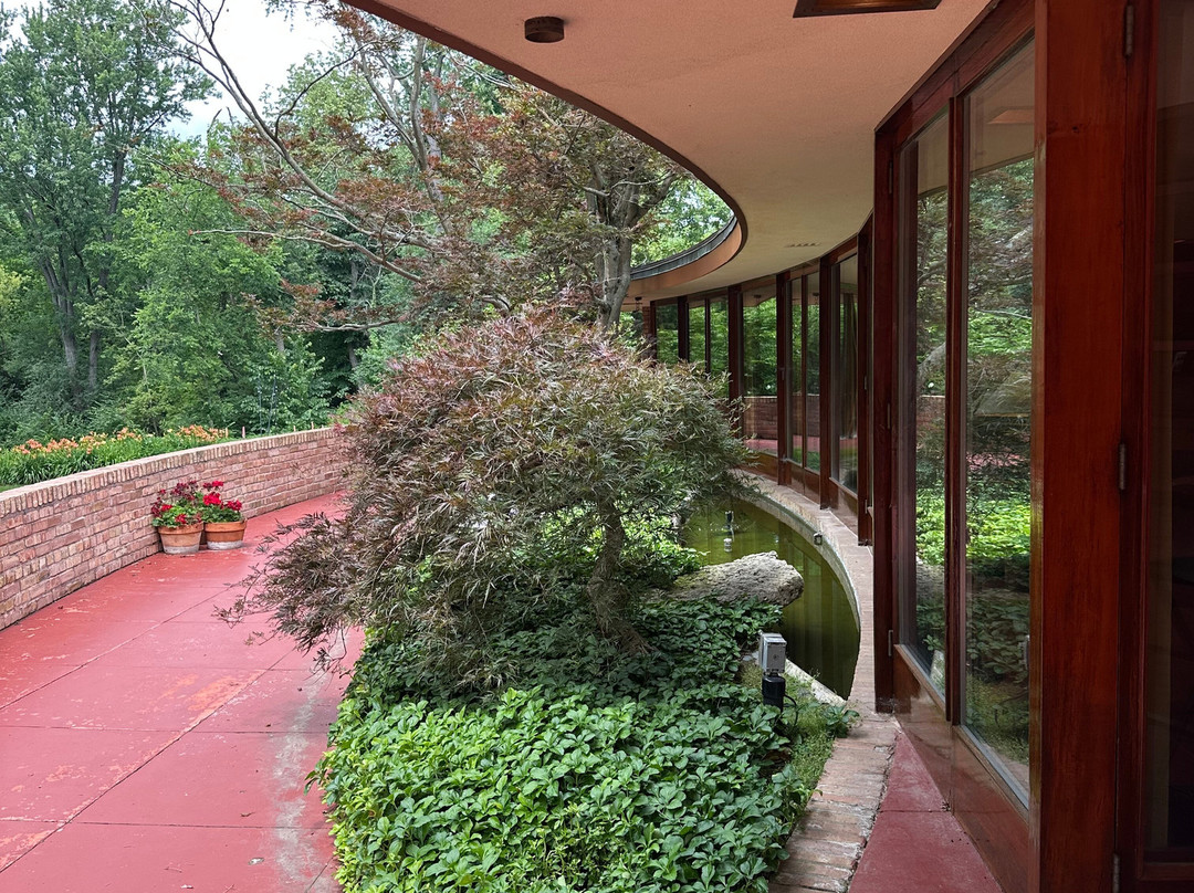 Frank Lloyd Wright's Laurent House-罗克福德必去景点