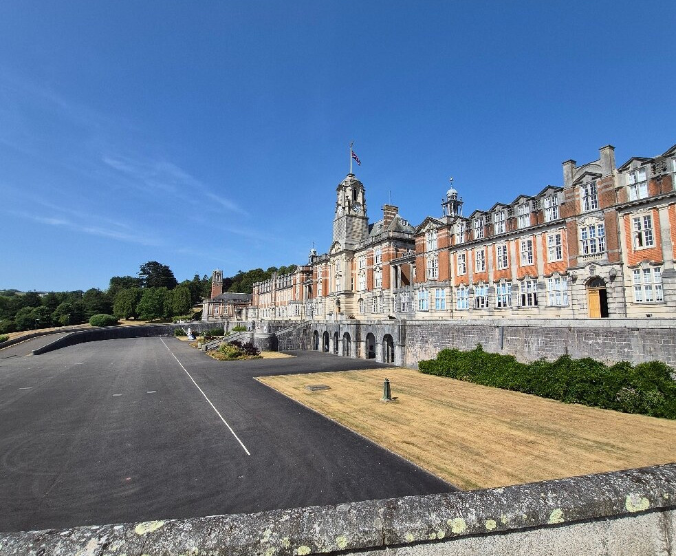 Britannia Royal Naval College-达特茅斯必去景点