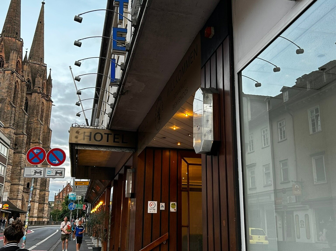 马伯格酒店主图