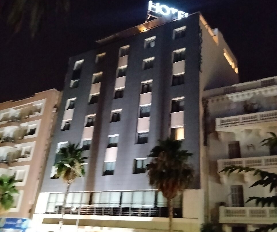 丽维迪福拉蒂酒店主图