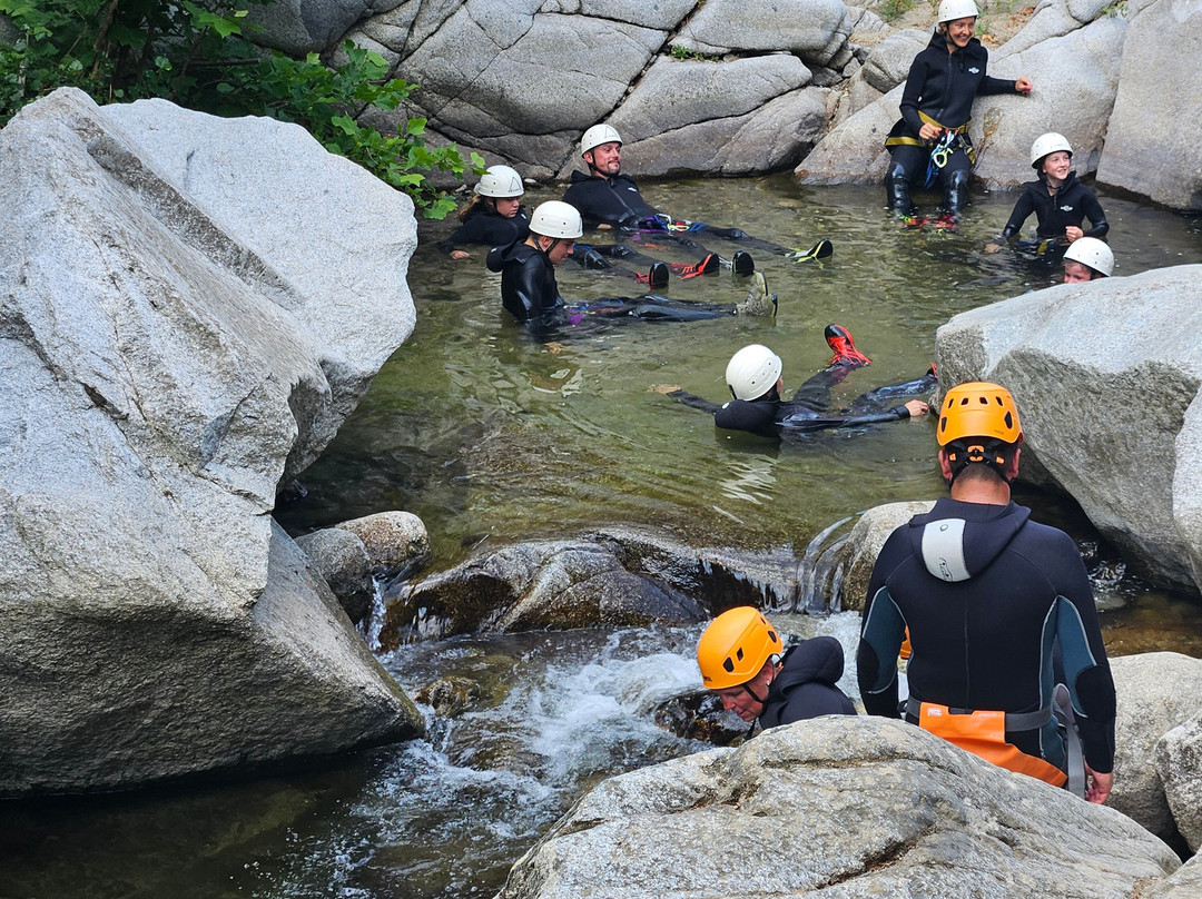 Pyrenees Canyoning by Max & Lola-Leucate必去景点