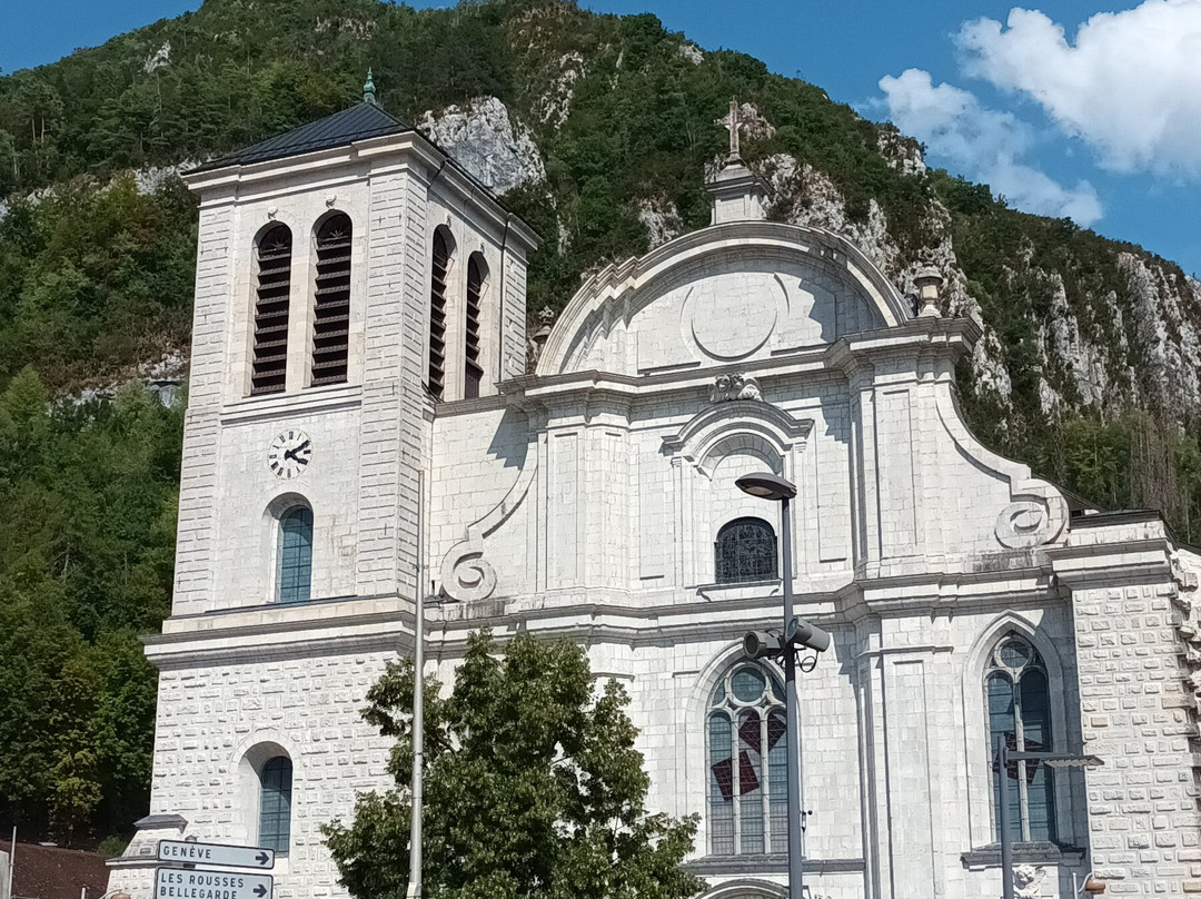 Cathédrale Saint-Pierre-圣克洛德必去景点