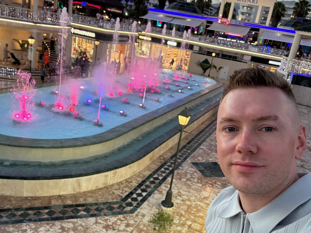 Fountain Las Americas-美洲海滩必去景点