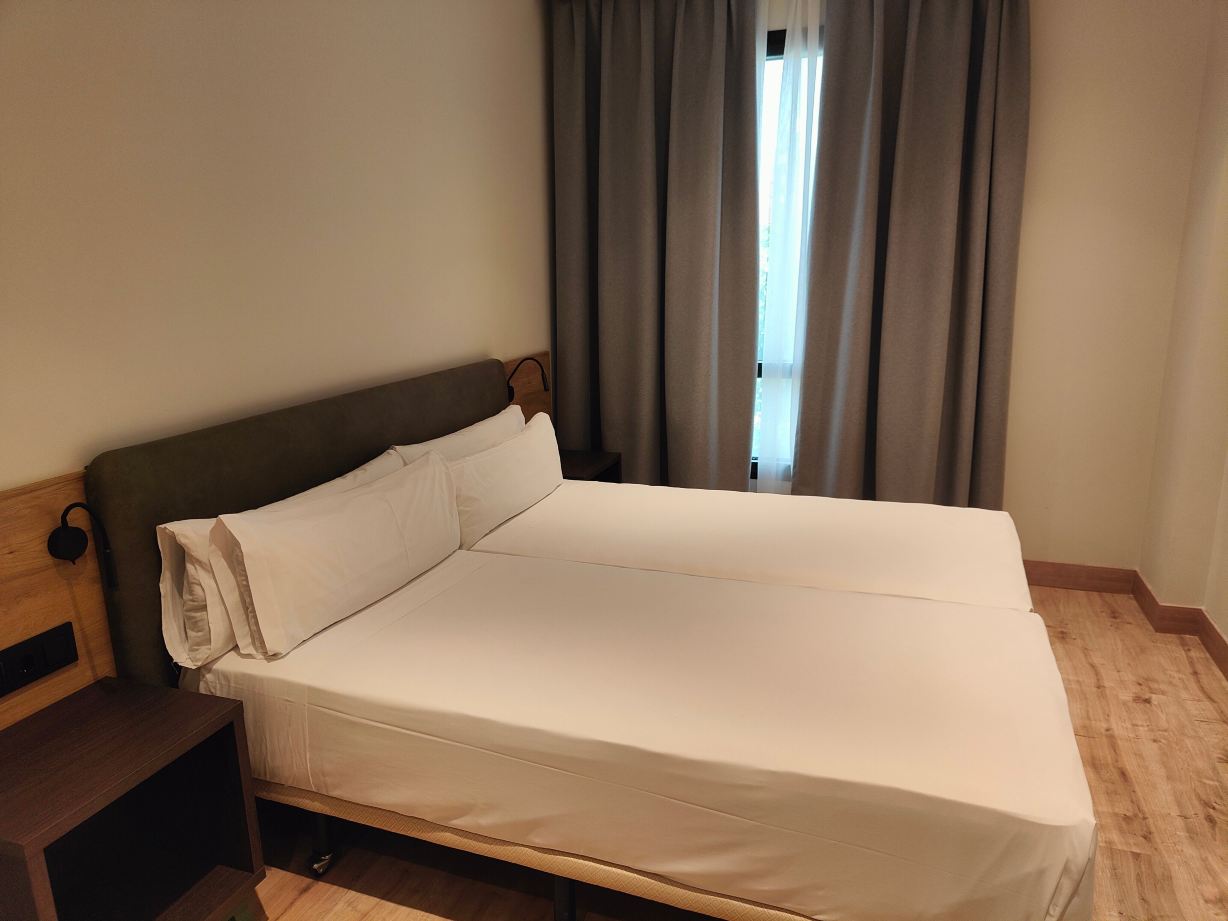 斯考特而恩波利公主酒店-旅行者