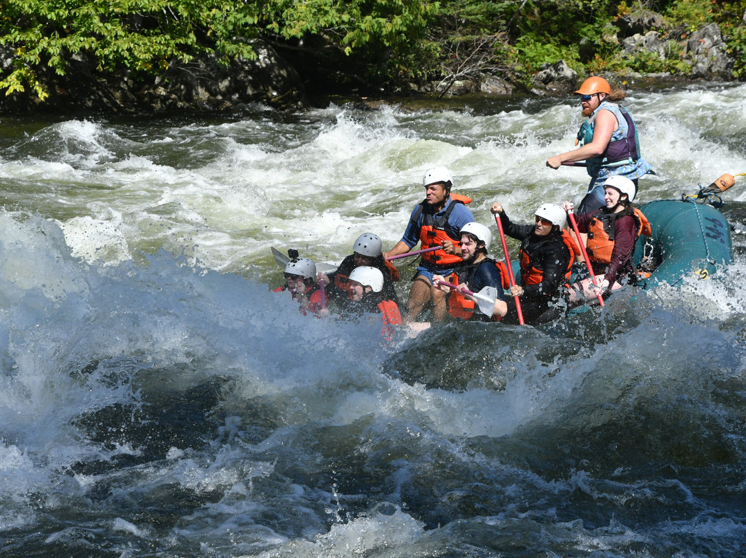 Three Rivers Whitewater Rafting-The Forks必去景点