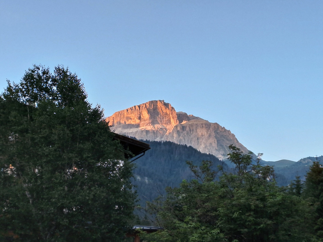 高山全景酒店主图
