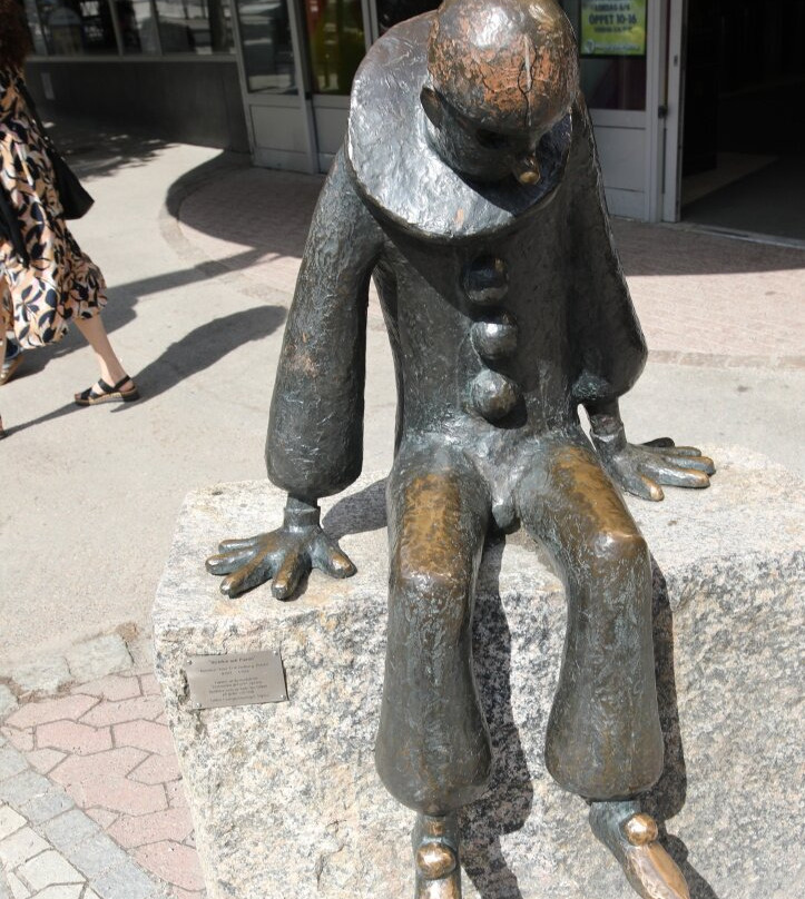 Statue Harlekin och Pierrot (Statue de Arlequin et Pierrot)-Hudiksvall必去景点