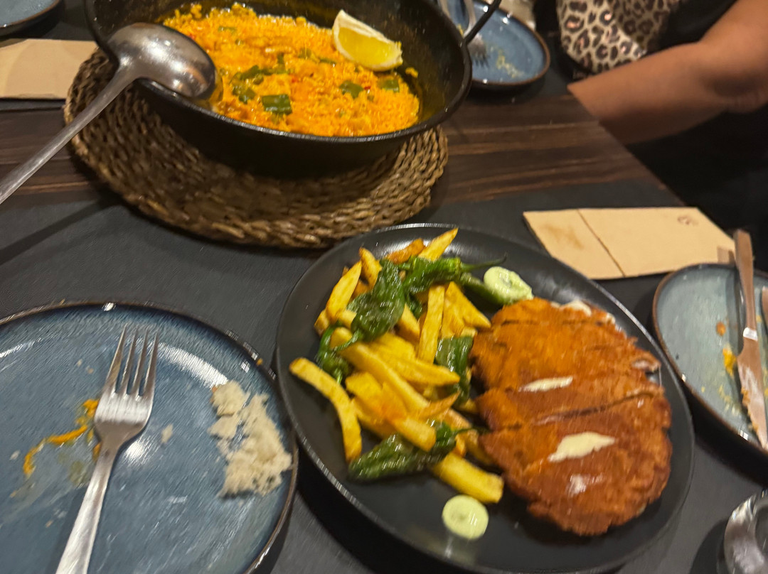 Diestro Tapas y Paellas