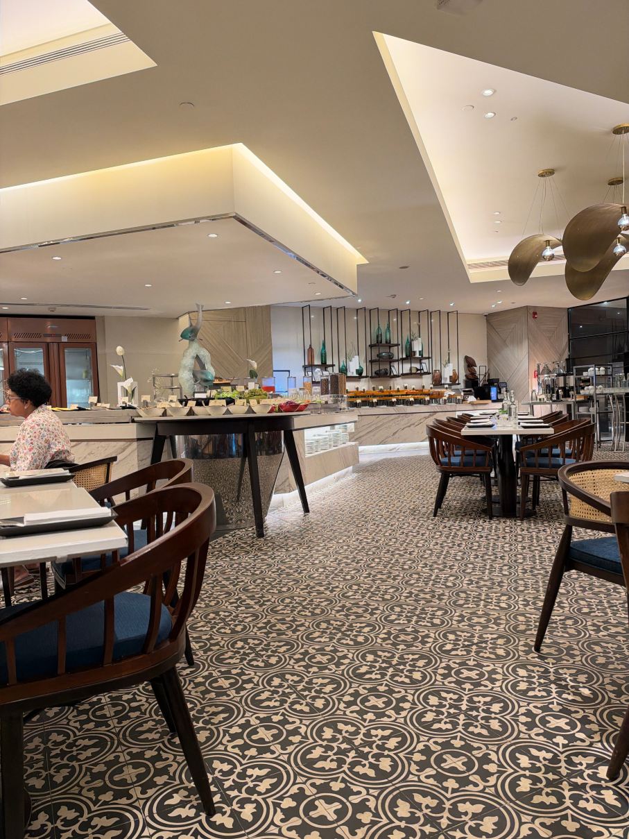 辛纳蒙科伦坡大酒店-旅行者