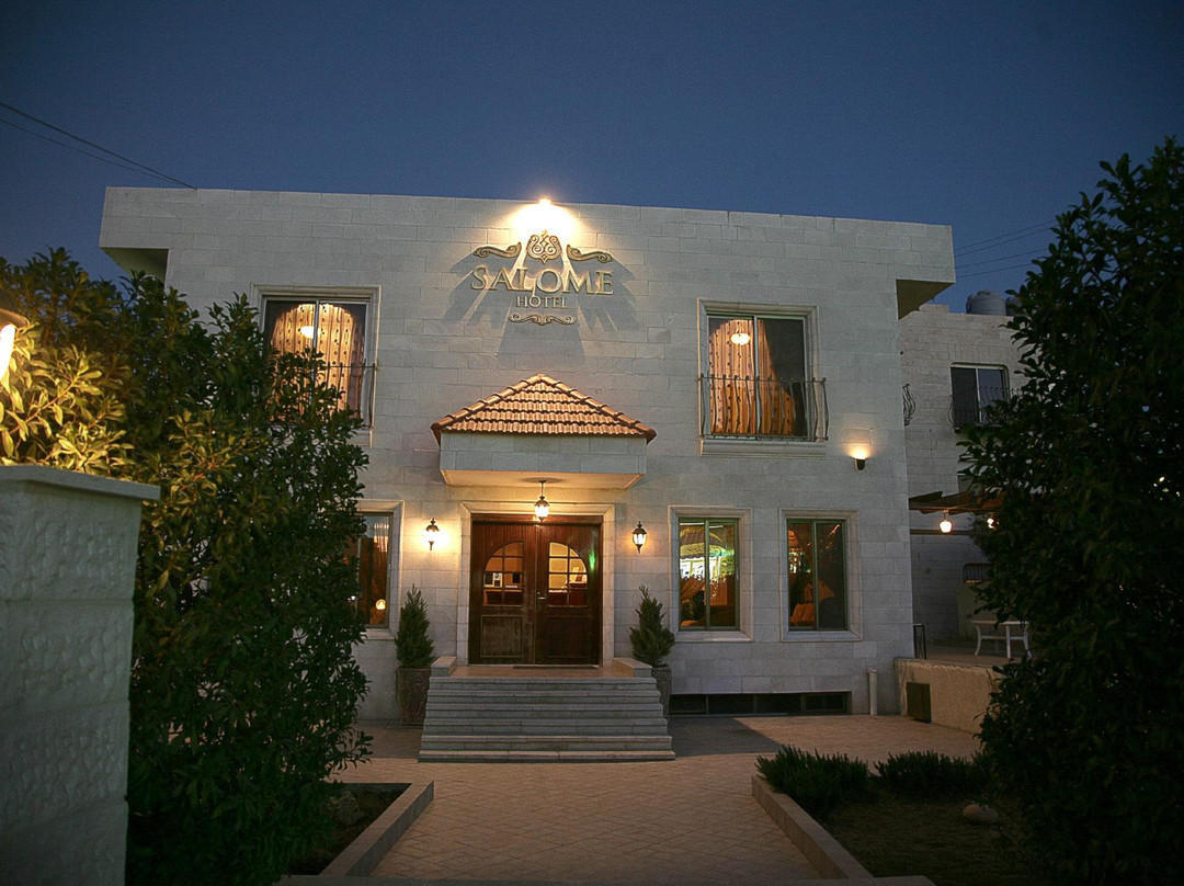 米底巴酒店住宿-Salome Hotel