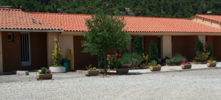 Motel Limoux-官方