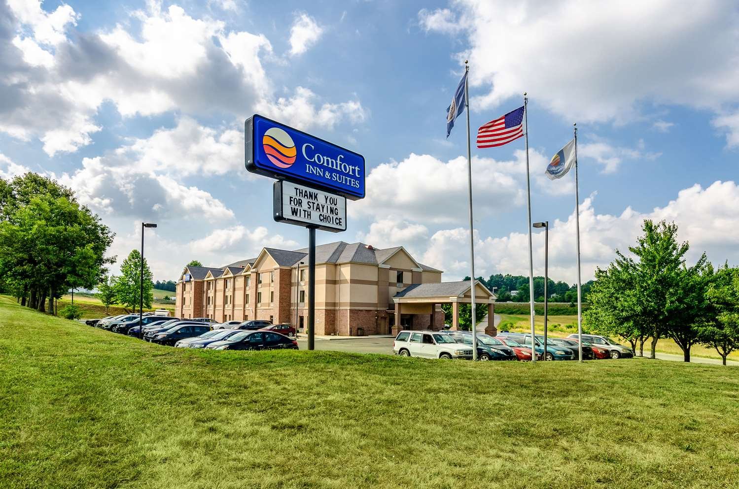 Comfort Inn & Suites Christiansburg I-81-官方