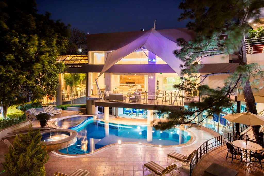 墨西哥州酒店住宿-Krystal Satelite Maria Barbara