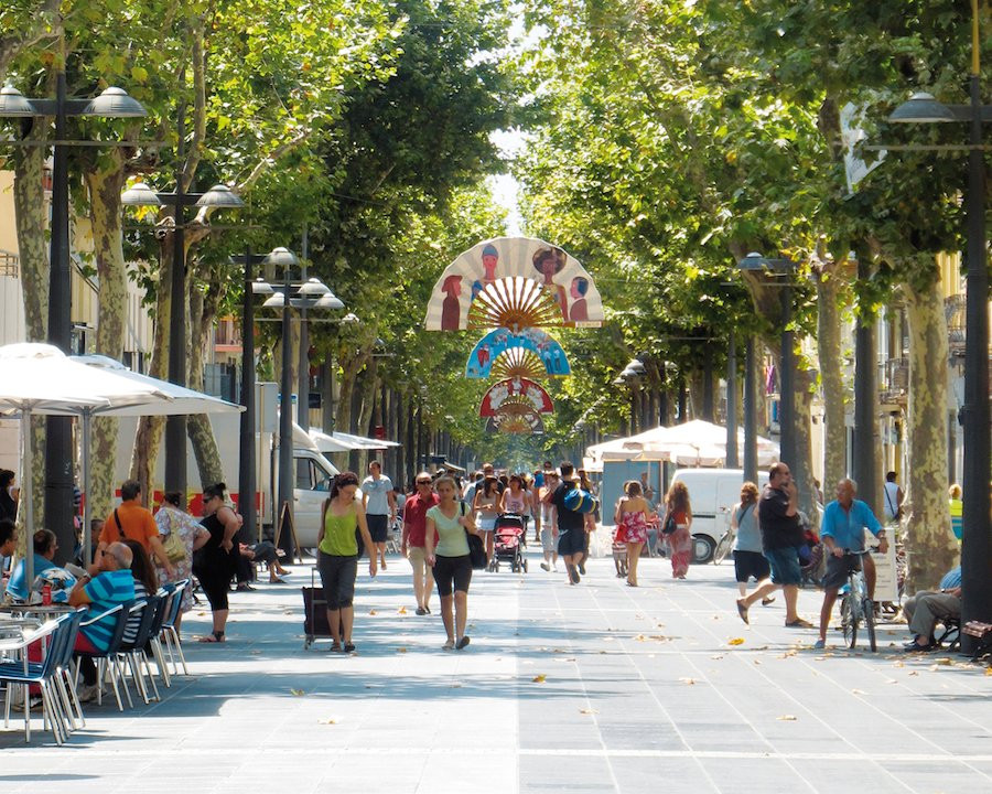 比利亚努埃瓦－赫尔特鲁旅游景点-Rambla Principal