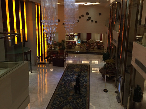 紫金港大酒店主图