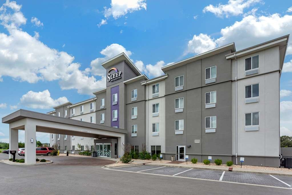 Garner Hotel Clarksville Northeast by IHG主图