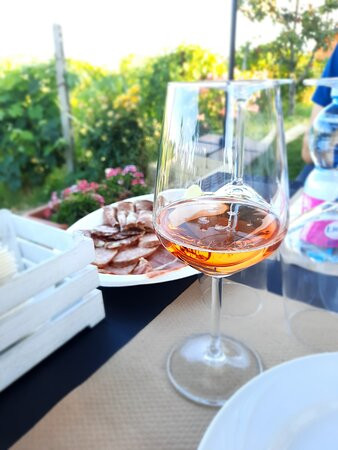 Azienda Agricola Mario Lucchetti-Morro d'Alba必去景点