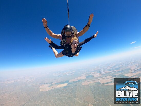 Out of the Blue Skydiving景点图片