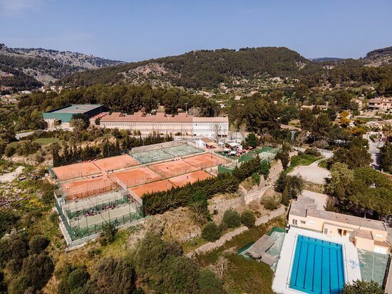 Sóller Tennis Club-索耶尔必去景点
