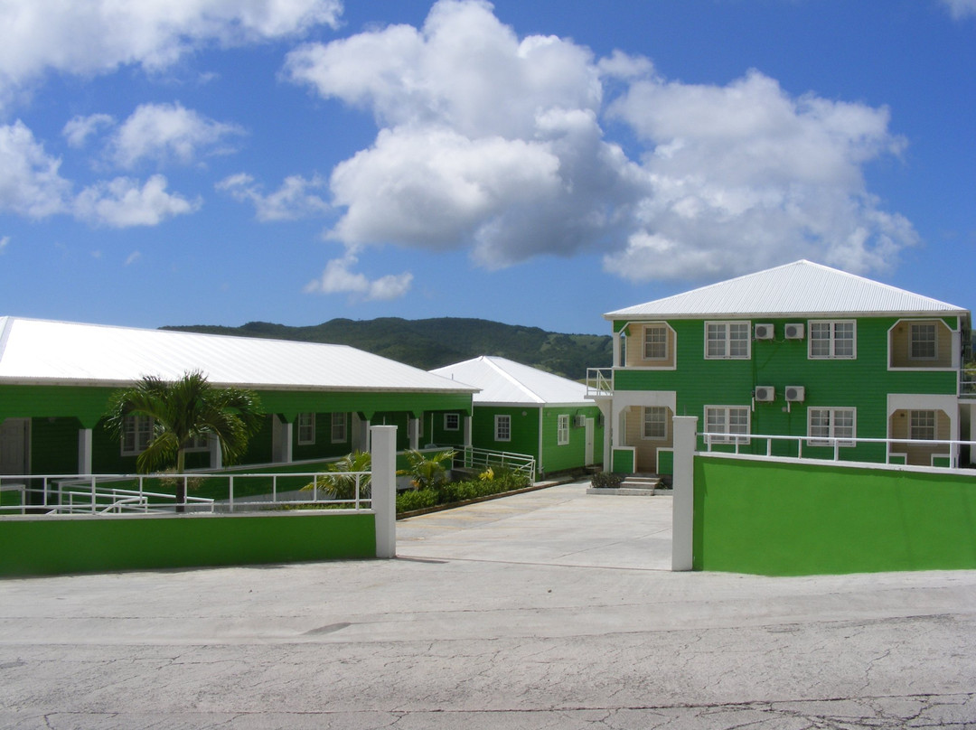 Paige Pond Country Inn主图