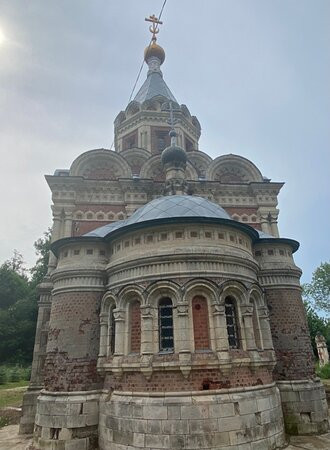 Temple of the Holy Martyr Queen Aleksandra景点图片