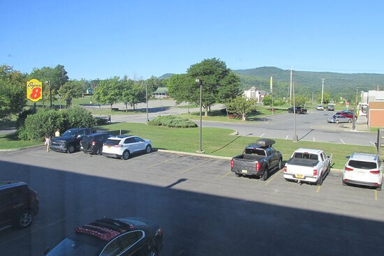 Super 8 by Wyndham Ticonderoga主图