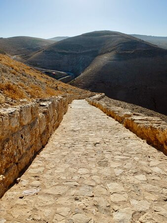 Machaerus-米底巴必去景点