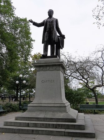Monument de Sir George-Étienne Cartier (Parc Montmorency)-魁北克市必去景点