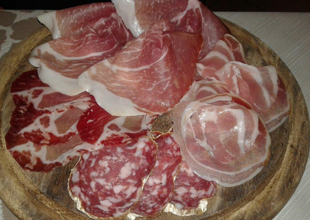 Pegognaga餐馆和美食-Trattoria Azzoni