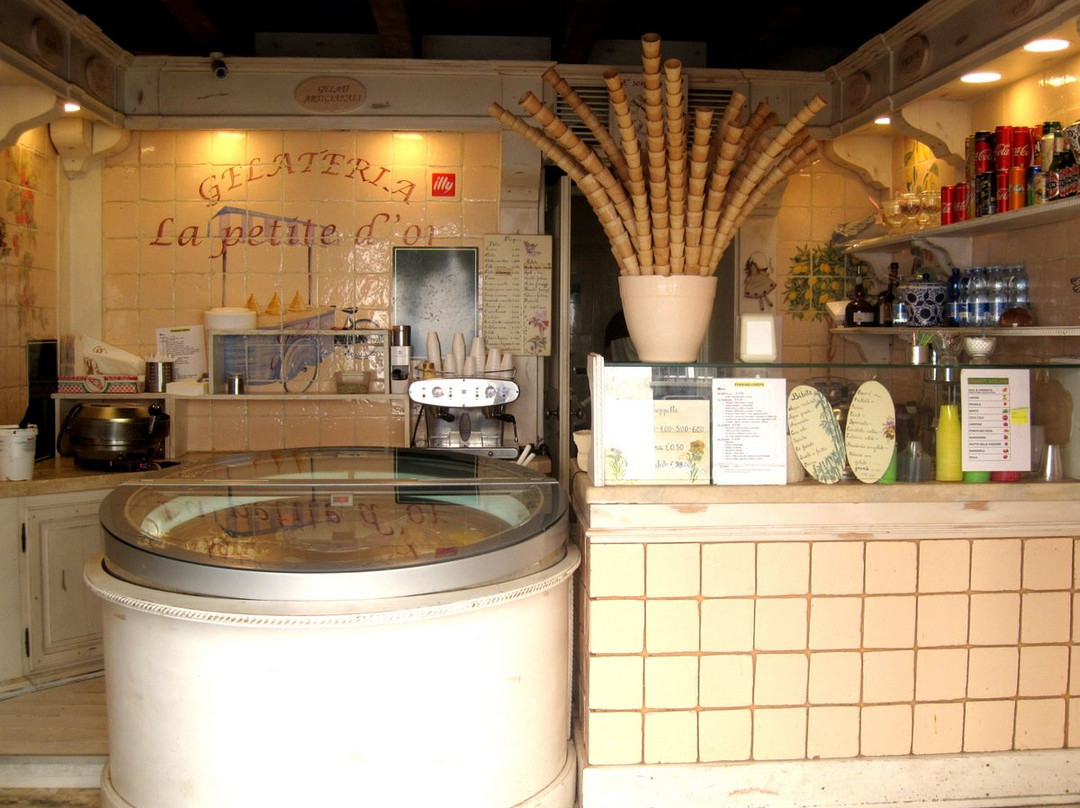 La Petite D'Or